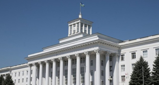 The building of the government of KBR. Photo: http://glava.kbr.ru/images/2014/10/DP13.jpg