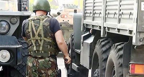 Law enforcer during special operation. Photo: http://nac.gov.ru/nakmessage/2015/06/27/v-ingushetii-neitralizovany-dvoe-uchastnikov-mezhdunarodnoi-terroristicheskoi-.html
