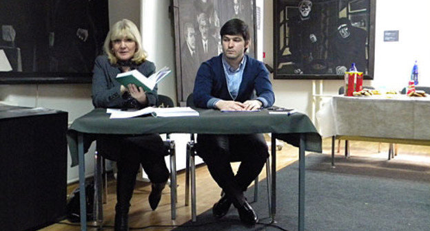 Commemoration of victims during 1944 deportation of Chechens and Ingushes. Ceremony masters Marem Yandieva and Ibragim Costoev. Moscow, GULAG History Museum, February 23, 2010. Photo by the "Caucasian Knot" Commemoration of victims during 1944 deportation of Chechens and Ingushes. Ceremony masters Marem Yandieva and Ibragim Costoev. Moscow, GULAG History Museum, February 23, 2010. Photo by the "Caucasian Knot"