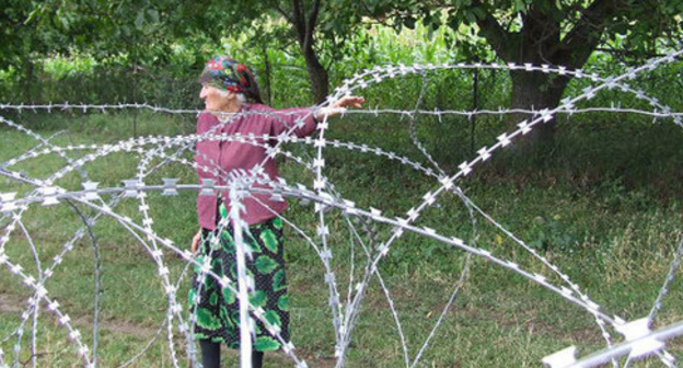 Barbed wire at the border of South Ossetia and Georgia. Photo by Edita Badasyan for the ‘Caucasian Knot’. 