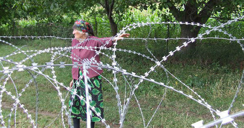 Barbed wire at the border of South Ossetia and Georgia. Photo by Edita Badasyan for the ‘Caucasian Knot’. 