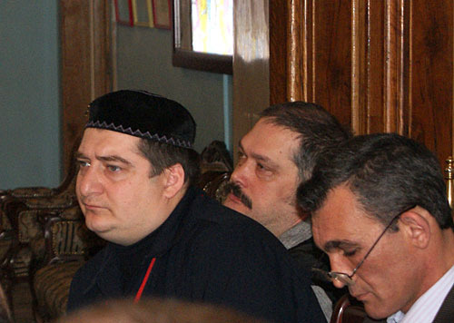 Magomed Mutsolgov (on the left), Ingush human rights defender and member of Expert's Board at the Office of Russian Ombudsman. Photo by the "Caucasian Knot"
Magomed Mutsolgov (on the left), Ingush human rights defender and member of Expert's Board at the Office of Russian Ombudsman. Photo by the "Caucasian Knot"