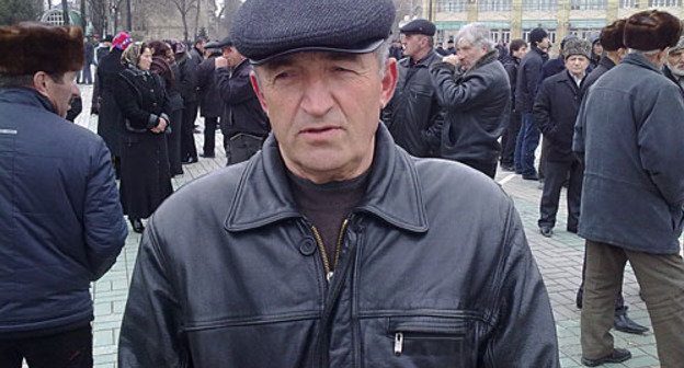 Father of detained Abdulmedzhid Manapov. Photo by the "Caucasian Knot" Father of detained Abdulmedzhid Manapov. Photo by the "Caucasian Knot"