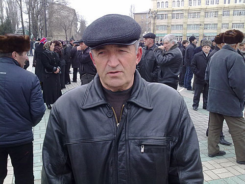 Father of detained Abdulmedzhid Manapov. Photo by the "Caucasian Knot" Father of detained Abdulmedzhid Manapov. Photo by the "Caucasian Knot"