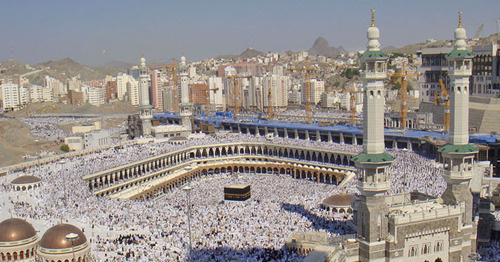 Al-Kharam mosque and Mecca. Photo Jazeera English - Al-Haram mosque https://ru.wikipedia.org