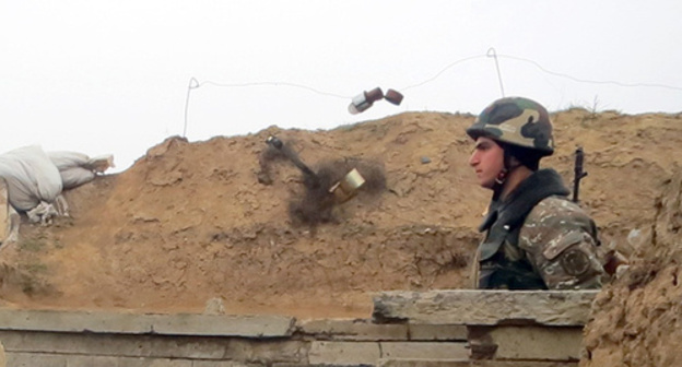 Army of Nagorno-Karabakh, at contact line. Photo by Alvard Grigoryan for the ‘Caucasian Knot’. Army of Nagorno-Karabakh, at contact line. Photo by Alvard Grigoryan for the ‘Caucasian Knot’.