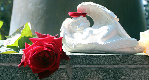 Sculpture of angel at the monument "Tree of Life" in memory of 11-year-old Circassian girl Judy Maf. Photo by Lyudmila Maratova for the ‘Caucasian Knot’. 
