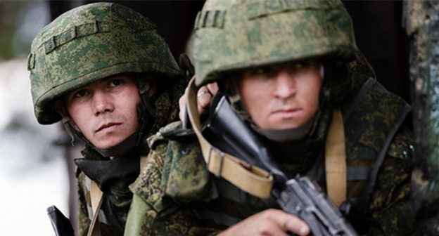 Members of the Russian armed forces during exercises. Photo: http://мультимедиа.минобороны.рф/multimedia/photo/gallery.htm?id=25291@cmsPhotoGallery Members of the Russian armed forces during exercises. Photo: http://мультимедиа.минобороны.рф/multimedia/photo/gallery.htm?id=25291@cmsPhotoGallery