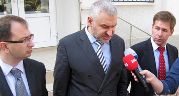 Advocates of Nadezhda Savchenko: Nikolai Polozov, Mark Feighin and Ilya Novikov at the Donetsk City Court. Photo by Konstantin Volgin for the ‘Caucasian Knot’. Advocates of Nadezhda Savchenko: Nikolai Polozov, Mark Feighin and Ilya Novikov at the Donetsk City Court. Photo by Konstantin Volgin for the ‘Caucasian Knot’.