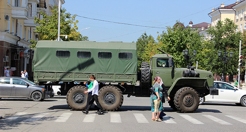 Military vehicle in Grozny street. Photo by Magomed Magomedov for the ‘Caucasian Knot’. Military vehicle in Grozny street. Photo by Magomed Magomedov for the ‘Caucasian Knot’.