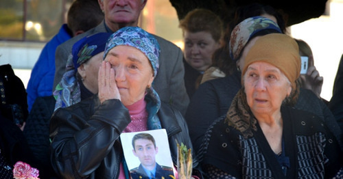 The participants of the mourning ceremonies to pay tribute to the memory of the KBR law enforcers. October 13, 2014. Photo: the press service of the Ministry of Internal Affairs (MIA) for Kabardino-Balkaria http://07.mvd.ru/ The participants of the mourning ceremonies to pay tribute to the memory of the KBR law enforcers. October 13, 2014. Photo: the press service of the Ministry of Internal Affairs (MIA) for Kabardino-Balkaria http://07.mvd.ru/