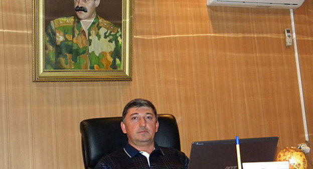 Maksharip Aushev shortly before his death in his office in Nazran. October 12, 2009. Photo by the "Caucasian Knot" Maksharip Aushev shortly before his death in his office in Nazran. October 12, 2009. Photo by the "Caucasian Knot"