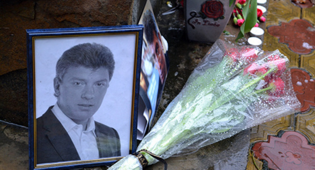 Flowers and Boris Nemtsov's photo at the Memorial to victims of political repressions. Photo by Svetlana Kravchenko for the ‘Caucasian Knot’ Flowers and Boris Nemtsov's photo at the Memorial to victims of political repressions. Photo by Svetlana Kravchenko for the ‘Caucasian Knot’