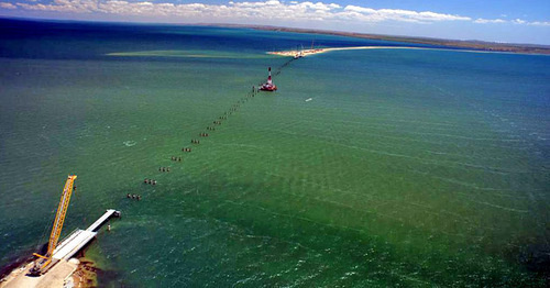 Еhe construction of a bridge over the Strait of Kerch. Photo: http://most-kerch.org/mery-po-oxrane-okruzhayushhej-sredy-pri-stroitelstve-mosta/ Еhe construction of a bridge over the Strait of Kerch. Photo: http://most-kerch.org/mery-po-oxrane-okruzhayushhej-sredy-pri-stroitelstve-mosta/