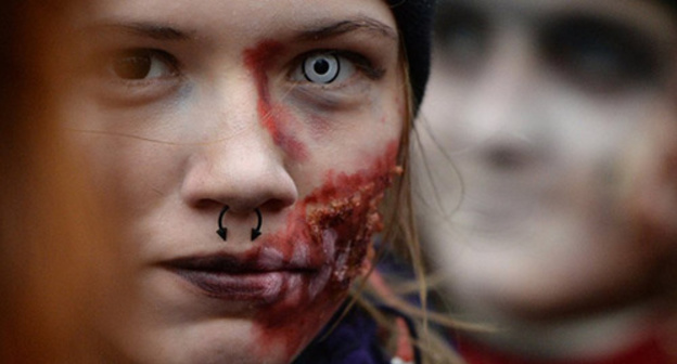 Young woman in Halloween makeup. Photo: Sputnik/ Alexander Kryazhev, http://sputnik-georgia.ru/religion/20151028/228930078.html Young woman in Halloween makeup. Photo: Sputnik/ Alexander Kryazhev, http://sputnik-georgia.ru/religion/20151028/228930078.html