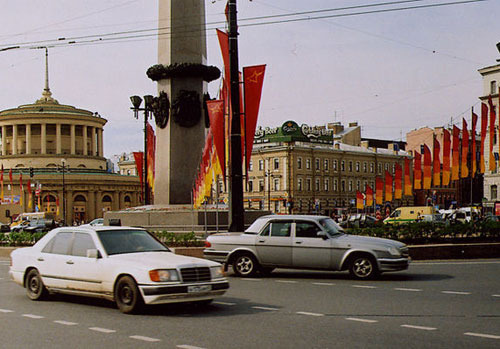 St Petersburg, Insurrection Square. Photo by http://ru.wikipedia.org St Petersburg, Insurrection Square. Photo by http://ru.wikipedia.org
