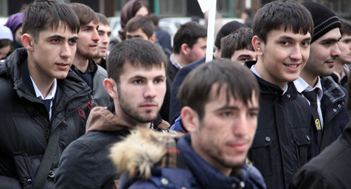 The participants of the rally in Grozny, March 2015. Photo by Akhmed Aldebirov for the "Caucasian Knot" The participants of the rally in Grozny, March 2015. Photo by Akhmed Aldebirov for the "Caucasian Knot"