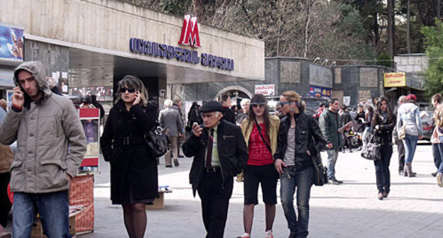 Georgia, Tbilisi, the square of Freedom, March 2010. Photo by the "Caucasian Knot" Georgia, Tbilisi, the square of Freedom, March 2010. Photo by the "Caucasian Knot"