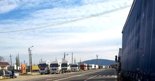 A protest action of the truck drivers. Dagestan, October 14, 2015. Photo: Ilyas Khadzhi, Bariyat Idrisova http://chernovik.net/content/lenta-novostey/v-dagestane-dalnoboyshchiki-vystupayut-protiv-vysokih-sborov