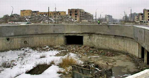 "Minutka" Square in Grozny. 2000. Serdg http://wikimapia.org/