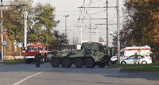 Special equipment in the street of Nalchik during CTO. Photo: http://nac.gov.ru/nakmessage/2015/11/11/v-nalchike-neitralizvan-prisyagnuvshii-ig-bandglavar-boevikov-kbr.html
