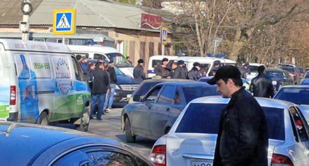 The territory bordering on a mosque in Kotrov Street in Makhachkala. Photo: Umar Said