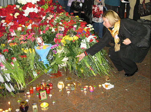 Moscow, downstairs at Lubyanka metro station, evening March 30, 2010. Photo by the "Caucasian Knot" Moscow, downstairs at Lubyanka metro station, evening March 30, 2010. Photo by the "Caucasian Knot"