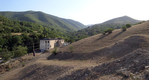 House in Vardadzor village, Nagorno-Karabakh. Photo by Alvard Grigoryan for the ‘Caucasian Knot’. House in Vardadzor village, Nagorno-Karabakh. Photo by Alvard Grigoryan for the ‘Caucasian Knot’.