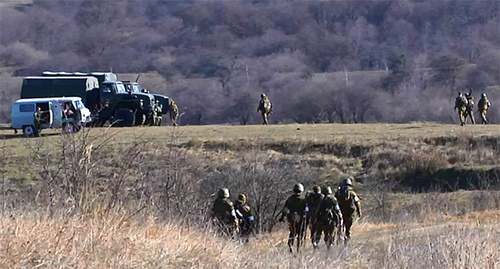 The law enforcers during CTO. Photo: http://nac.gov.ru/nakmessage/2015/11/25/v-nalchike-neitralizovany-14-boevikov-polnostyu-unichtozhena-krupnaya-banda-i-.html