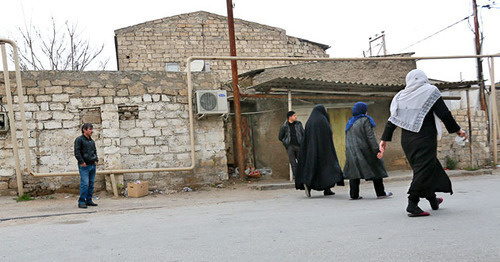 The residents of Nardaran. December 1, 2015. Photo by Aziz Karimov for the "Caucasian Knor"