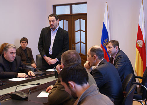 Vladikavkaz, Maxim Shevchenko (on the left, standing), a member of Russian Public Chamber, meets journalists of North Ossetia under Project "Peace to the Caucasus". March 21, 2010. Photo by Vladimir Mukagov Vladikavkaz, Maxim Shevchenko (on the left, standing), a member of Russian Public Chamber, meets journalists of North Ossetia under Project "Peace to the Caucasus". March 21, 2010. Photo by Vladimir Mukagov