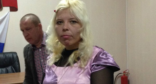 Darya Polyudova at the Oktiabrskiy District Court of Krasnodar on December 21, 2015. Photo: https://twitter.com/plaxog