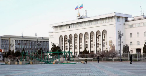 Lenina Square. Makhachkala. Photo http://www.mkala.ru/info/news/2015/12/10/news_9301.html