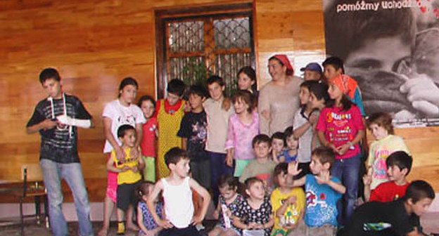 Gatayevs’ Children with mother Khadizhat. Lithuania, Kaunas.2008. Photo by the "Caucasian Knot" Gatayevs’ Children with mother Khadizhat. Lithuania, Kaunas.2008. Photo by the "Caucasian Knot"