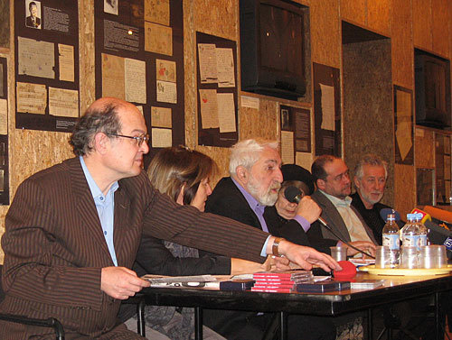 Museum and public center named after Andrei Sakharov, prize "For Journalism as a Deed". Jury (left to right): Yuri Samodurov, Director of Sakharov Center; Pilar Bonet, "El Pais" newspaper correspondent; Alexei Simonov, President of Glasnost Protection Foundation, chairman of prize jury; Elvira Goriukhina ("Novaya Gazeta"); Alexei Pankin, chief editor of magazine "Strategiya I Practica Izdatelskogo Biznesa. Ifra-GIPP Magazin"; Peter Vins, prize founder. Moscow, December 2007. Photo by the "Caucasian Knot" Museum and public center named after Andrei Sakharov, prize "For Journalism as a Deed". Jury (left to right): Yuri Samodurov, Director of Sakharov Center; Pilar Bonet, "El Pais" newspaper correspondent; Alexei Simonov, President of Glasnost Protection Foundation, chairman of prize jury; Elvira Goriukhina ("Novaya Gazeta"); Alexei Pankin, chief editor of magazine "Strategiya I Practica Izdatelskogo Biznesa. Ifra-GIPP Magazin"; Peter Vins, prize founder. Moscow, December 2007. Photo by the "Caucasian Knot"