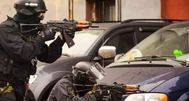 Law enforcers. Photo http://nac.gov.ru/