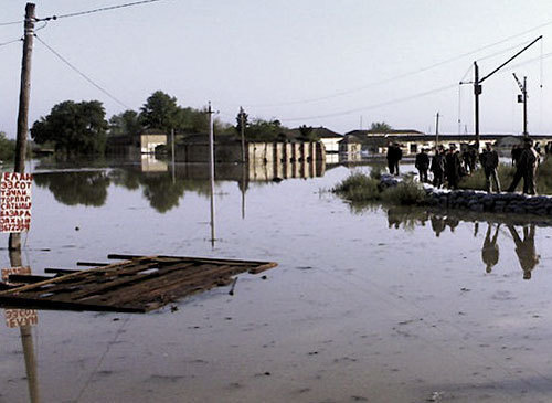 Azerbaijan, flooded roads in Sabirabad village. May 12, 2010. Photo by Azer Ismailov for the "Caucasian Knot" Azerbaijan, flooded roads in Sabirabad village. May 12, 2010. Photo by Azer Ismailov for the "Caucasian Knot"