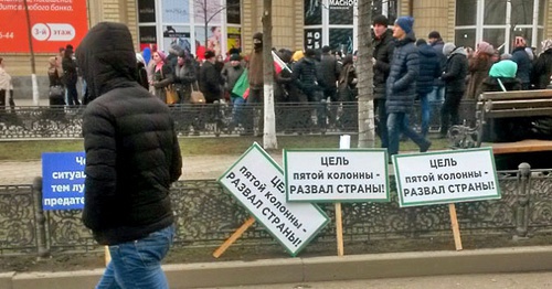 Propagandistic posters at the rally in support of Ramzan Kadyrov. Grozny, January 22, 2016. Photo by Nikolay Petrov for the "Caucasian Knot" Propagandistic posters at the rally in support of Ramzan Kadyrov. Grozny, January 22, 2016. Photo by Nikolay Petrov for the "Caucasian Knot"