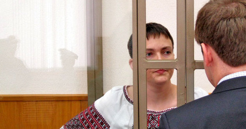 Nadezhda Savchenko talks to the advocate Ilya Novikov at the Donetsk City Court, March 3, 2016. Photo by Konstantin Volgin for the "Caucasian Knot" Nadezhda Savchenko talks to the advocate Ilya Novikov at the Donetsk City Court, March 3, 2016. Photo by Konstantin Volgin for the "Caucasian Knot"
