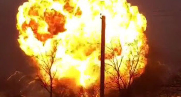 Explosion at the filling station, located in Tumanyan Street near the railway station in Kizlyar, March 18, 2016. Screenshot by user GameRych, https://www.youtube.com/watch?v=S1wdBmr_gBI Explosion at the filling station, located in Tumanyan Street near the railway station in Kizlyar, March 18, 2016. Screenshot by user GameRych, https://www.youtube.com/watch?v=S1wdBmr_gBI