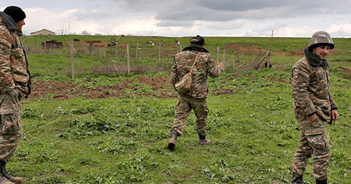 Soldiers of the NKR army near Martakert City in Artsakh. April 4, 2016. Photo: © PAN Photo / Vahan Stepanyan Soldiers of the NKR army near Martakert City in Artsakh. April 4, 2016. Photo: © PAN Photo / Vahan Stepanyan