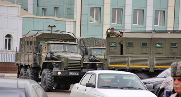 Military equipment in the centre of Grozny. Photo by Magomed Magomedov for the "Caucasian Knot"