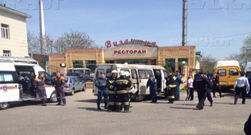 An intersection of Serova and Mimoz street in Stavropol after the explosion. Photo: http://bloknot-stavropol.ru/news/nazvali-prichinu-vzryva-v-passazhirskoy-marshrutke-735858 An intersection of Serova and Mimoz street in Stavropol after the explosion. Photo: http://bloknot-stavropol.ru/news/nazvali-prichinu-vzryva-v-passazhirskoy-marshrutke-735858