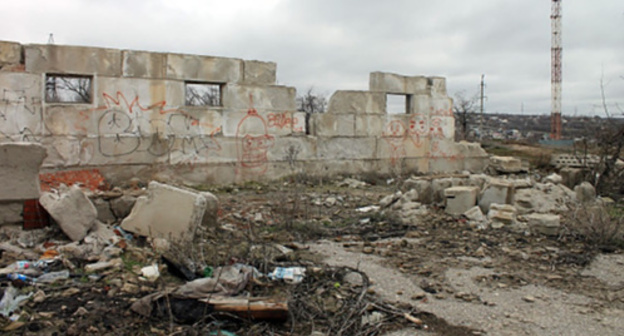 In the vicinity of the village of Ergeninsky, Volgograd. Photo: http://onf.ru/2016/03/28/volgogradskie-aktivisty-onf-vzyali-na-kontrol-problemy-mnogodetnyh-semey-poluchivshih/?page=7 In the vicinity of the village of Ergeninsky, Volgograd. Photo: http://onf.ru/2016/03/28/volgogradskie-aktivisty-onf-vzyali-na-kontrol-problemy-mnogodetnyh-semey-poluchivshih/?page=7
