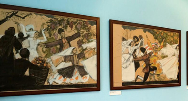 Pictures at the exhibition "Dagestan by Moscow artist Nikolai Lakov". Photo by the "Caucasian Knot" correspondent Pictures at the exhibition "Dagestan by Moscow artist Nikolai Lakov". Photo by the "Caucasian Knot" correspondent
