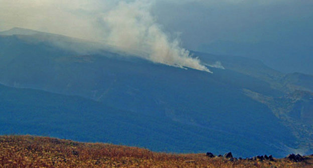 Fire in the Botlikh District of Dagestan, September 7, 2010. Photo by the "Caucasian Knot" Fire in the Botlikh District of Dagestan, September 7, 2010. Photo by the "Caucasian Knot"