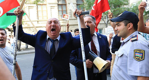 A rally in front of the European Union office, September 2015. Photo by Aziz Karimov for the "Caucasian Knot" A rally in front of the European Union office, September 2015. Photo by Aziz Karimov for the "Caucasian Knot"