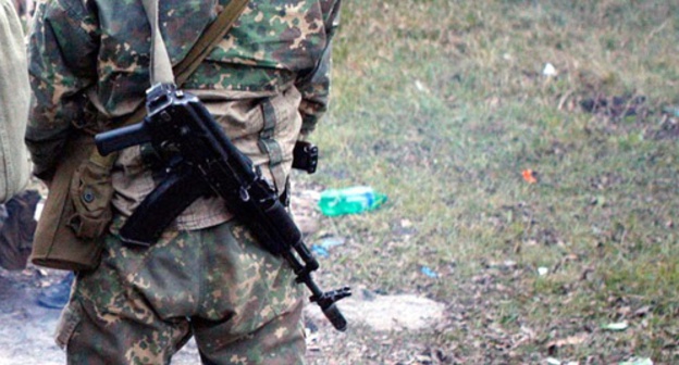 Law enforcer with machine gun. Photo: Riadagestan.ru Law enforcer with machine gun. Photo: Riadagestan.ru