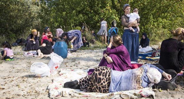Chechen refugees in a camp near the Belarusian-Polish state border. Photo by Stanislav Korshunov, TUT.BY http://news.tut.by/society/510015.html Chechen refugees in a camp near the Belarusian-Polish state border. Photo by Stanislav Korshunov, TUT.BY http://news.tut.by/society/510015.html