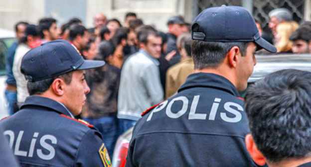 The police officers. Photo by Aziz Karimov for the "Caucasian Knot" The police officers. Photo by Aziz Karimov for the "Caucasian Knot"